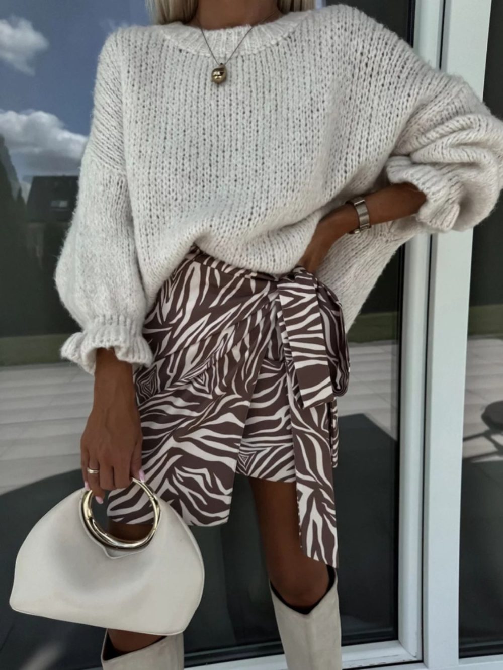 Lycia Oversized Sweater - Image 7